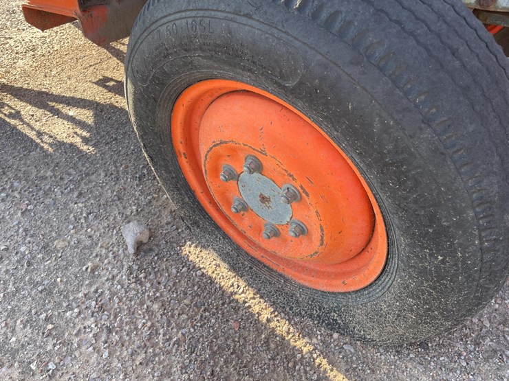 kubota-l2850-image-9