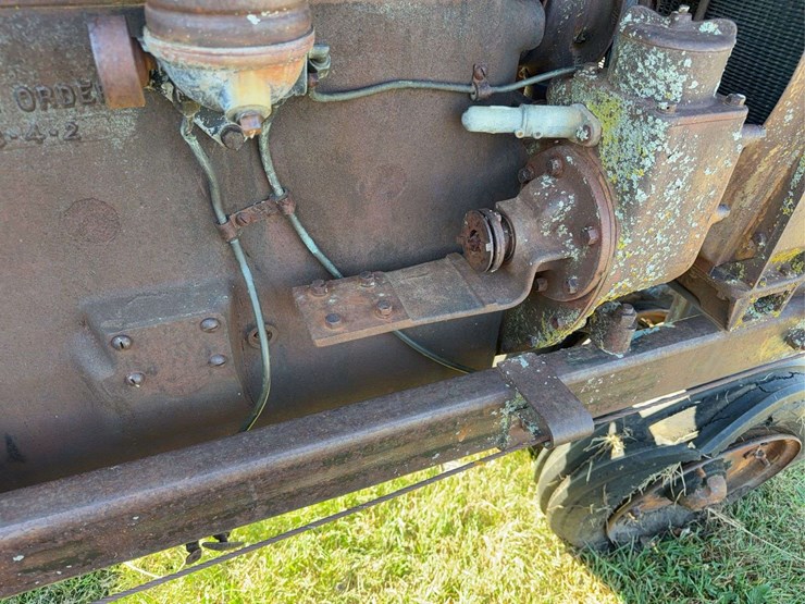 1931-farmall-f-30-duck-bill-image-17