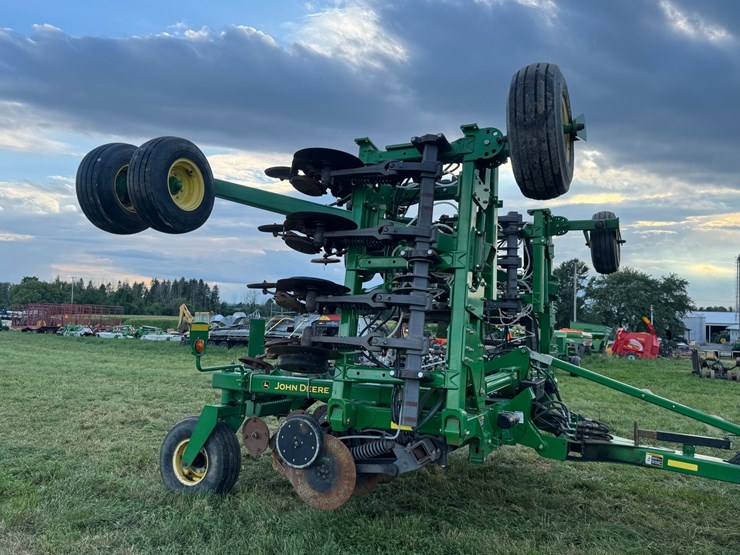 2012-john-deere-2510h-image-6