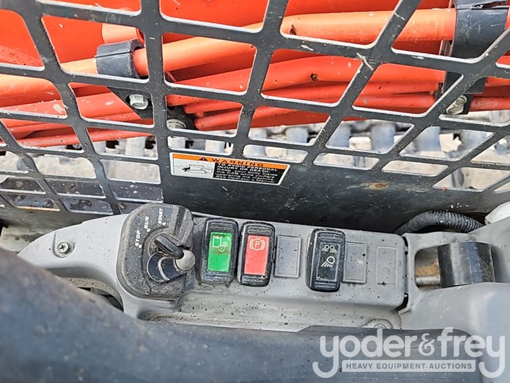 2023-kubota-svl97-2-image-31