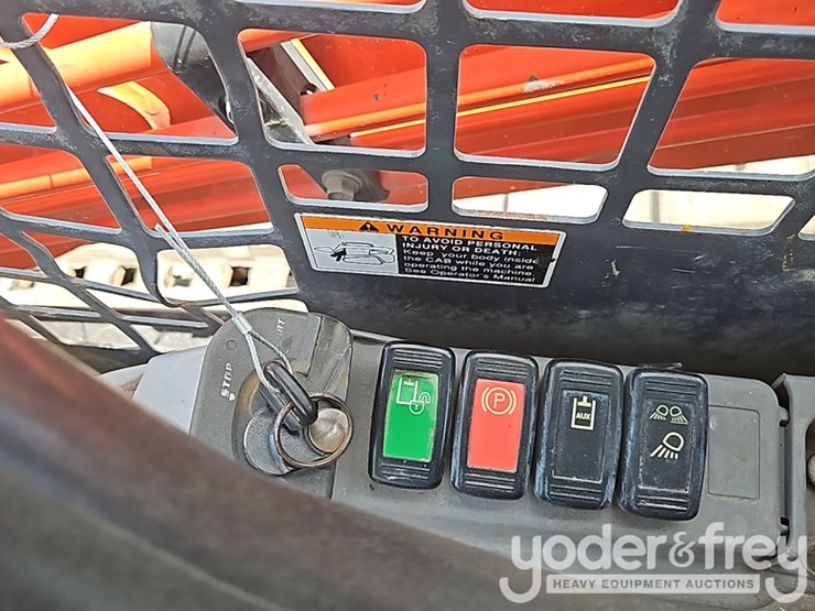 2015-kubota-svl90-2-image-29