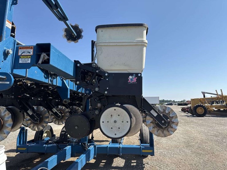 kinze-3500-image-14