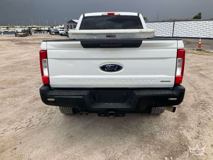 2017-ford-f250-image-30