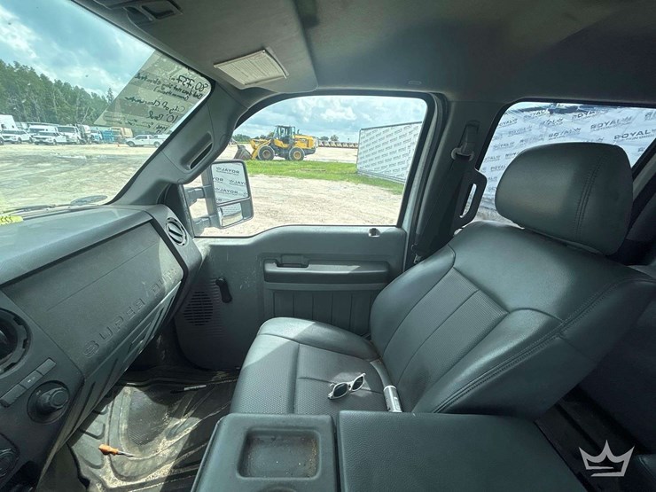 2015-ford-f350-image-25