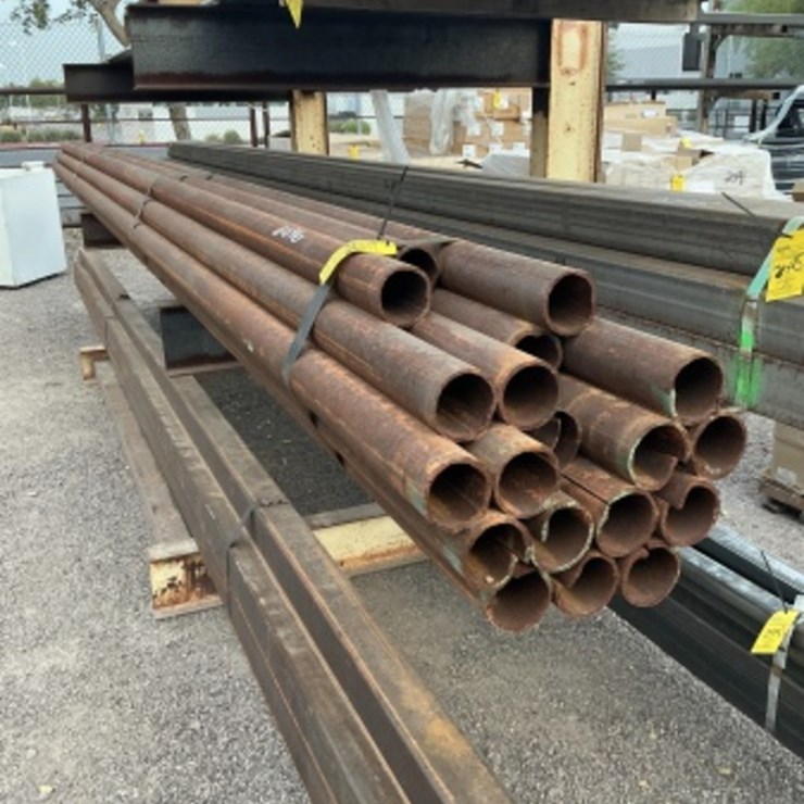 BUNDLE OF 2 7/8IN PIPE
