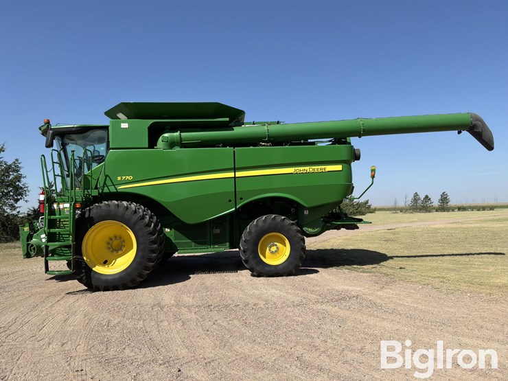 2018-john-deere-s770-image-8