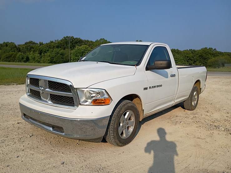 2012-dodge-1500-image-1