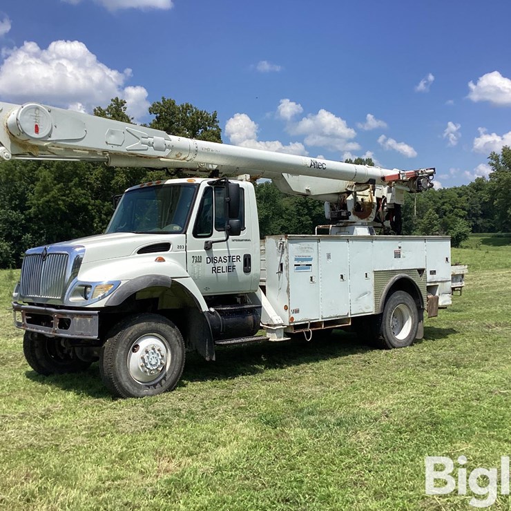 2007 INTERNATIONAL 7300