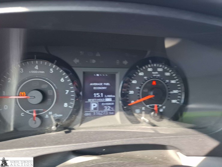 2016-toyota-sienna-image-12
