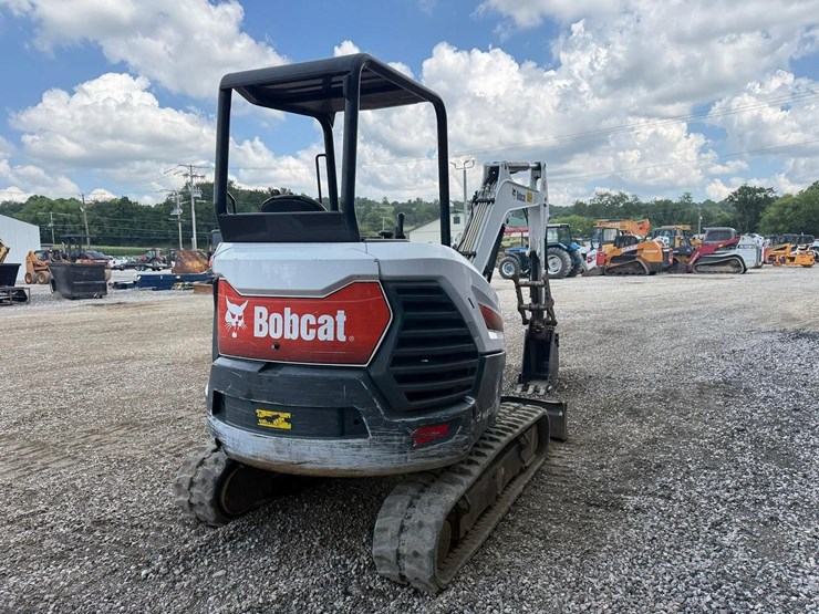2017-bobcat-e32i-image-4