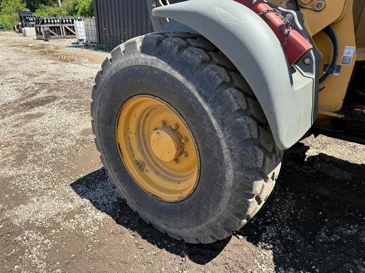 2008-deere-344j-image-15