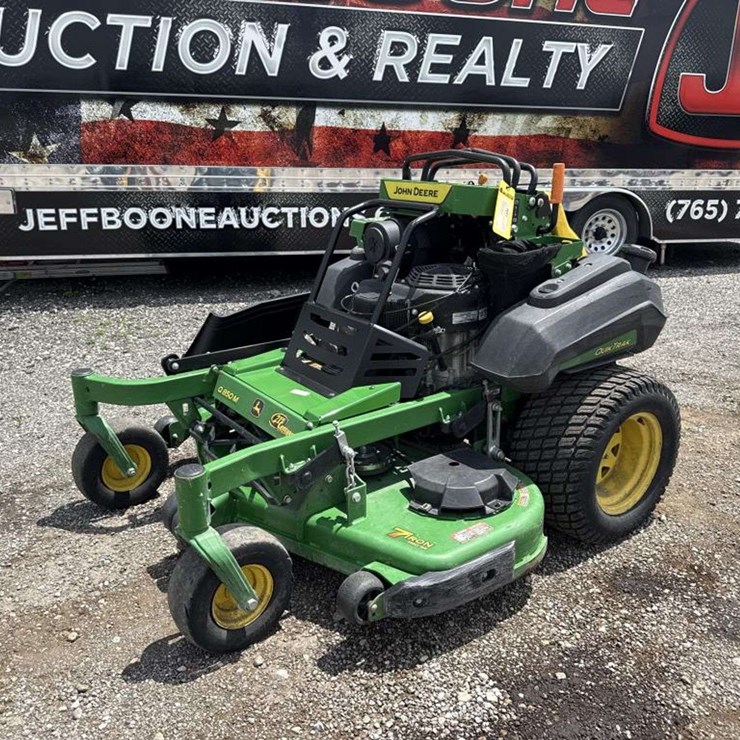 JOHN DEERE M