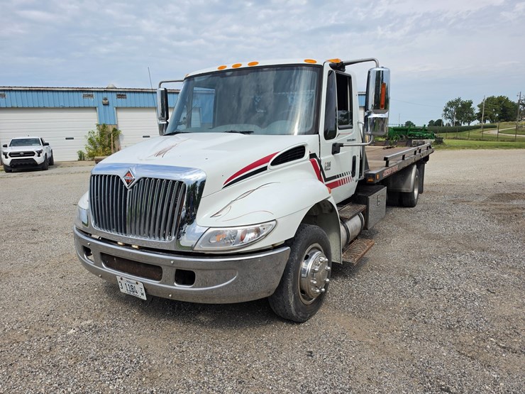 2002-international-durastar-4300-image-1