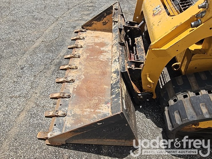 2021-caterpillar-289d3-image-9