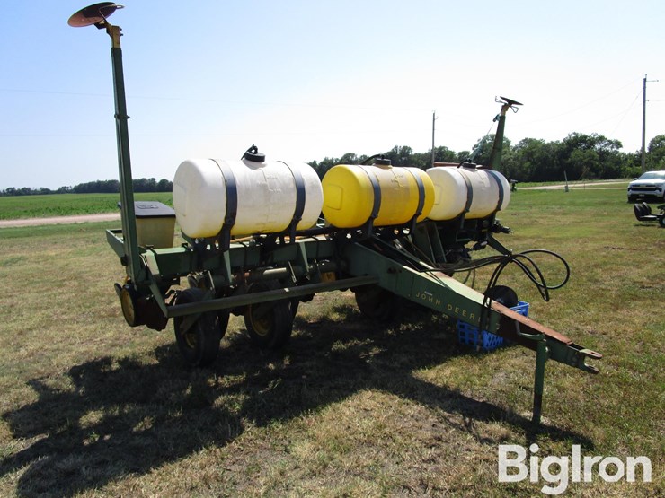 john-deere-7000-image-3