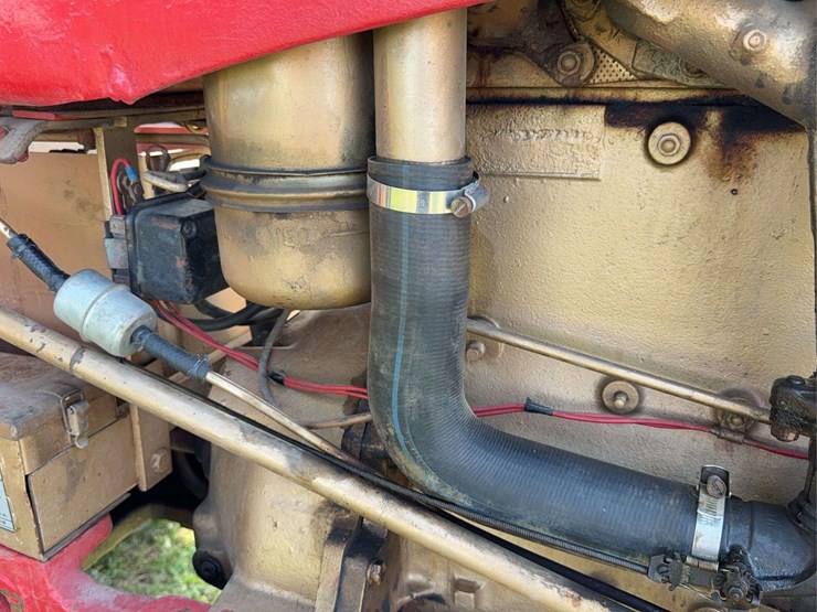 massey-ferguson-444-image-23