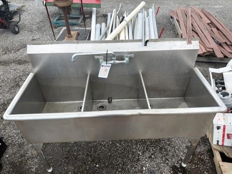 tipple-stainless-sink-with-faucet-image-2