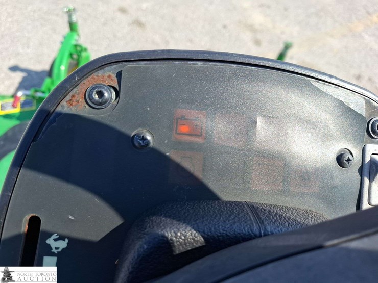 2010-john-deere-1445-image-12
