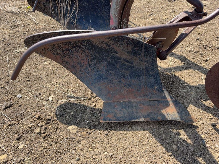 mccormick-deering-four-bottom-pull-tyle-mold-board-plow-image-20
