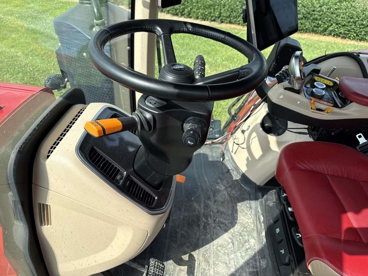 2024-case-ih-340-image-33