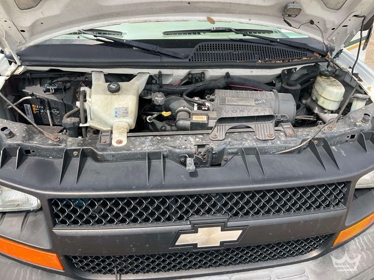 2014-chevrolet-express-2500-image-7