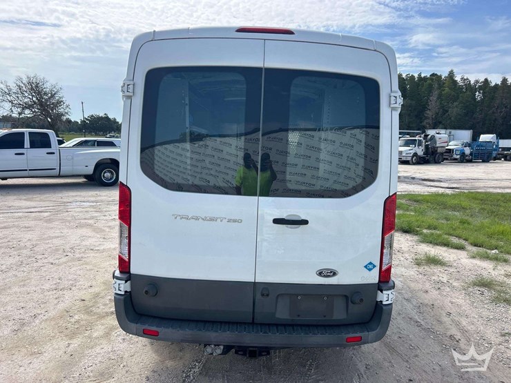 2017-ford-transit-image-21
