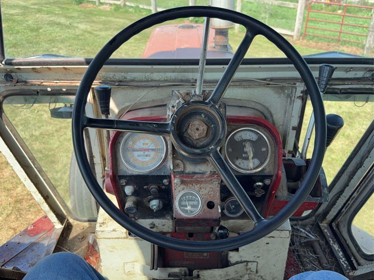 farmall-856-diesel-image-64