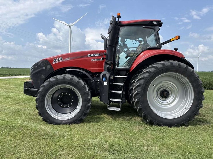 2021-case-ih-340-image-2