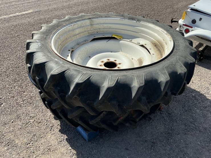 (2)-equipment-tires-image-2