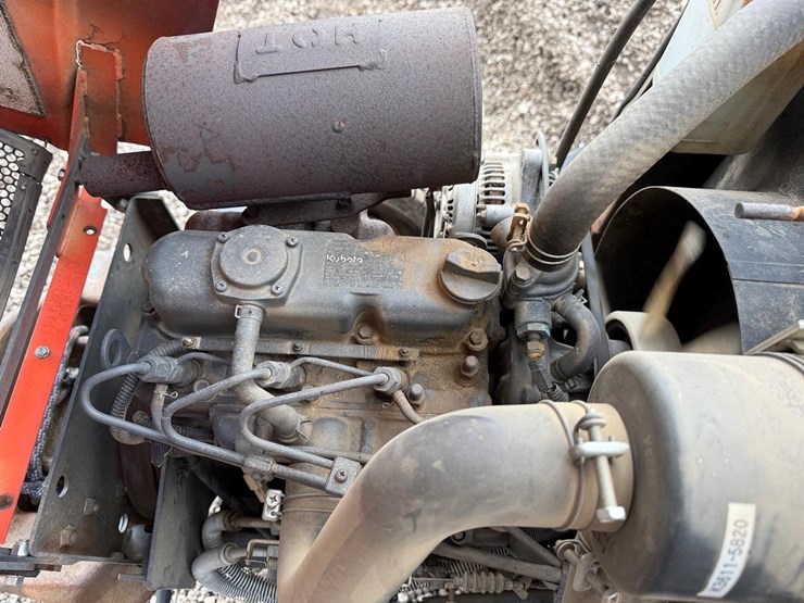 kubota-f3080-image-12
