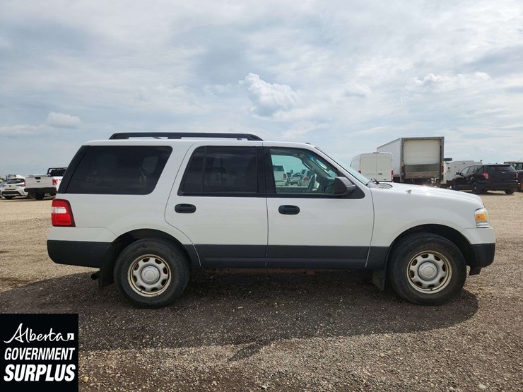 2012-ford-expedition-image-8