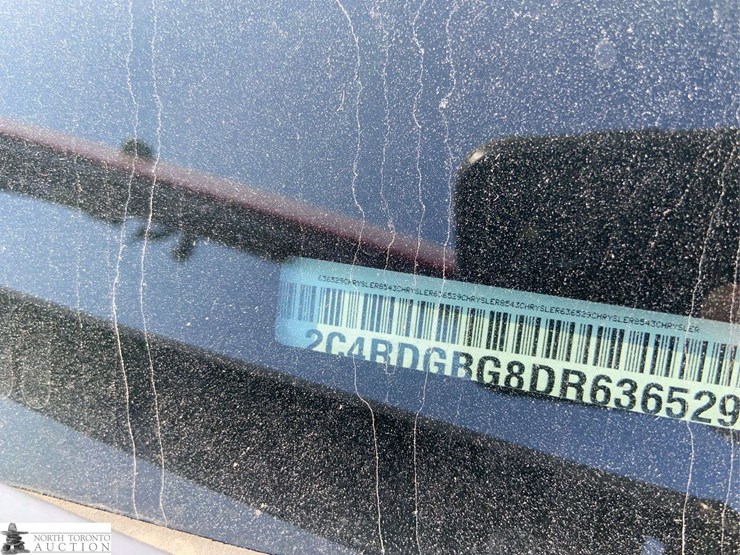 2013-dodge-grand-caravan-sxt-image-16
