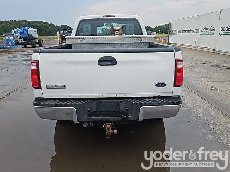 2011-ford-f250-sd-image-15