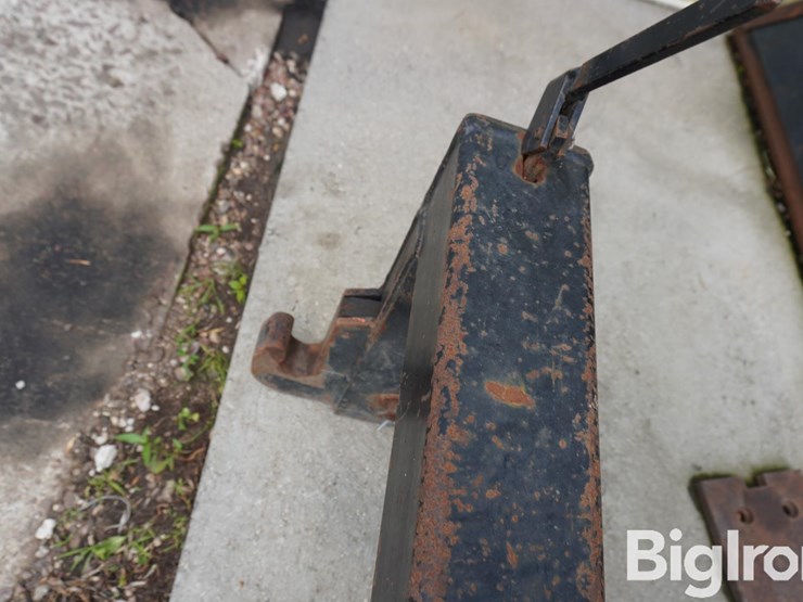 jeffers-i300-cat.-3-quick-hitch-image-14
