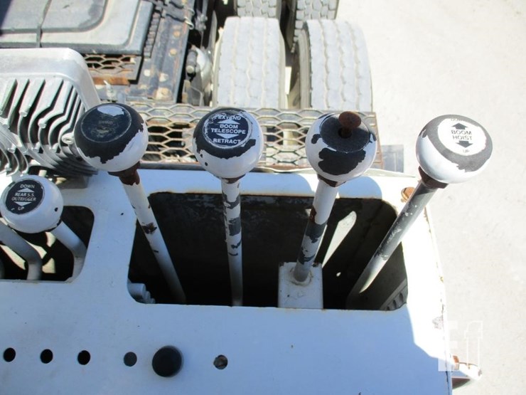 2014-kenworth-t800-image-24