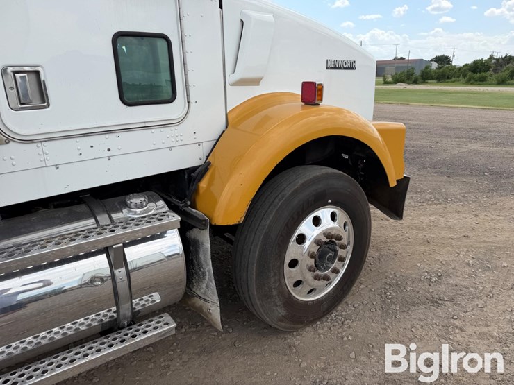 2002-kenworth-t800-image-15