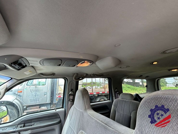 2000-ford-excursion-image-35