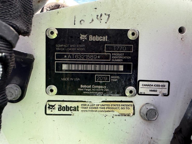2019-bobcat-t770-image-28