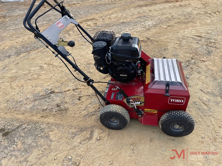 toro-hydraulic-seeder-image-2