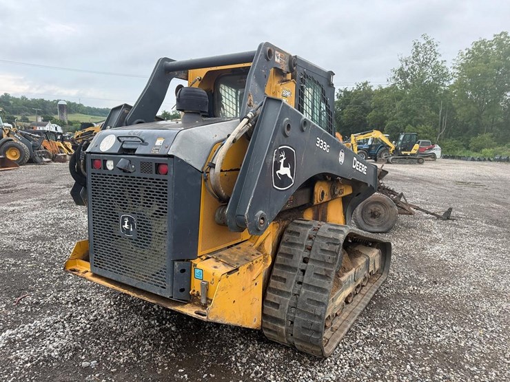 2021-deere-333g-image-8