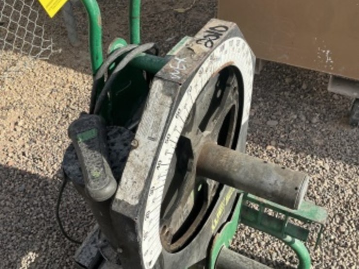 greenlee-555-series-electric-bender-image-5