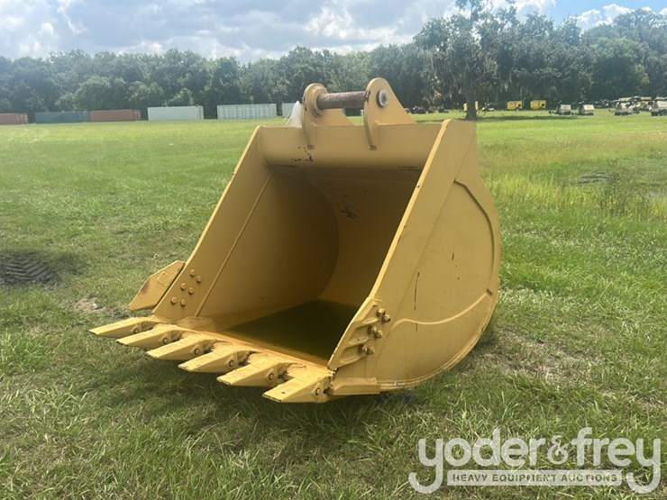 caterpillar-349-image-2