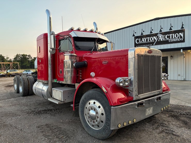 1982-peterbilt-359-image-1