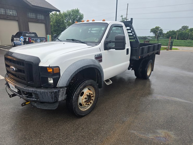 2008-ford-f550-image-3