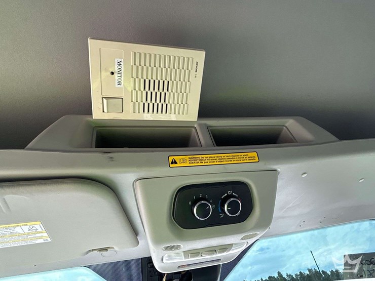 2020-ford-transit-image-28
