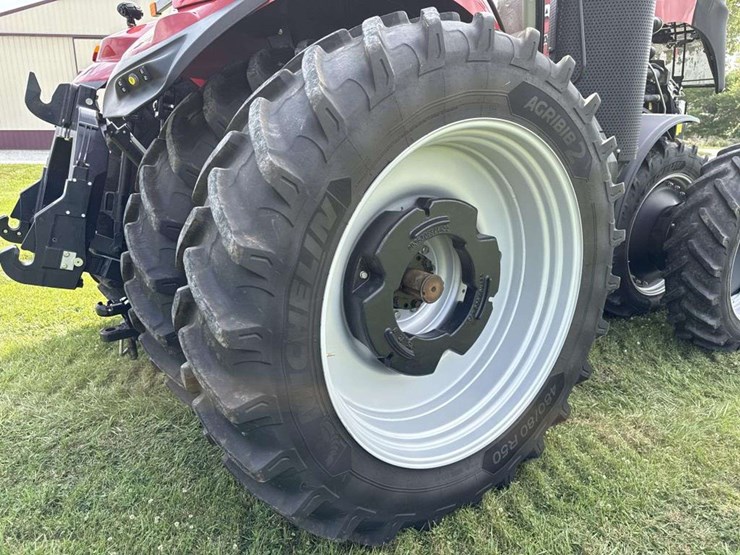 2024-case-ih-340-image-26