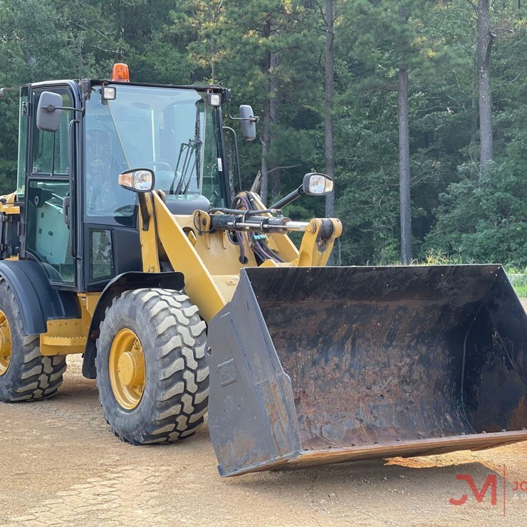 2016 CATERPILLAR 906M