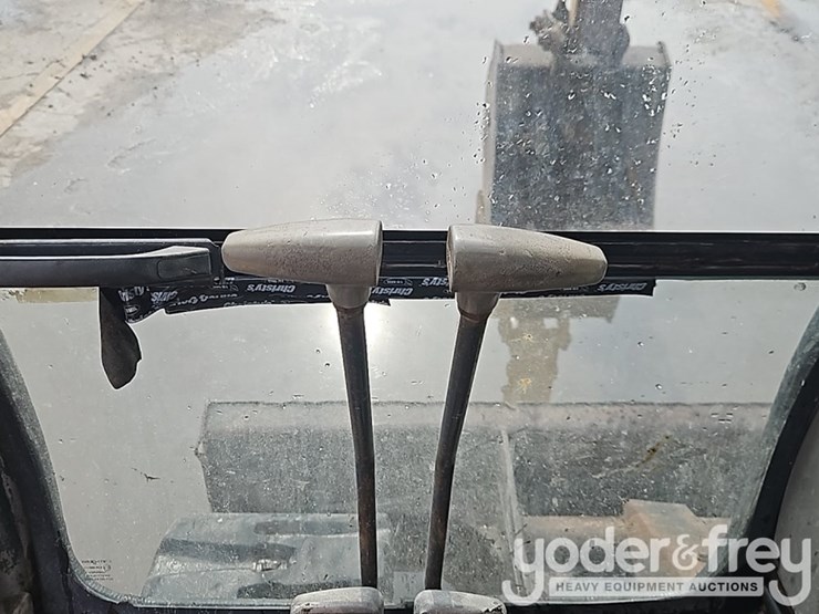deere-80c-image-39