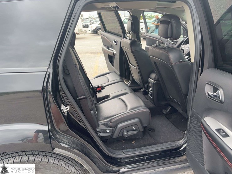 2015-dodge-journey-image-18