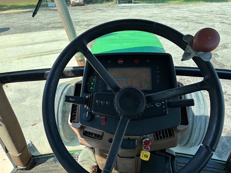 john-deere-7210-image-11
